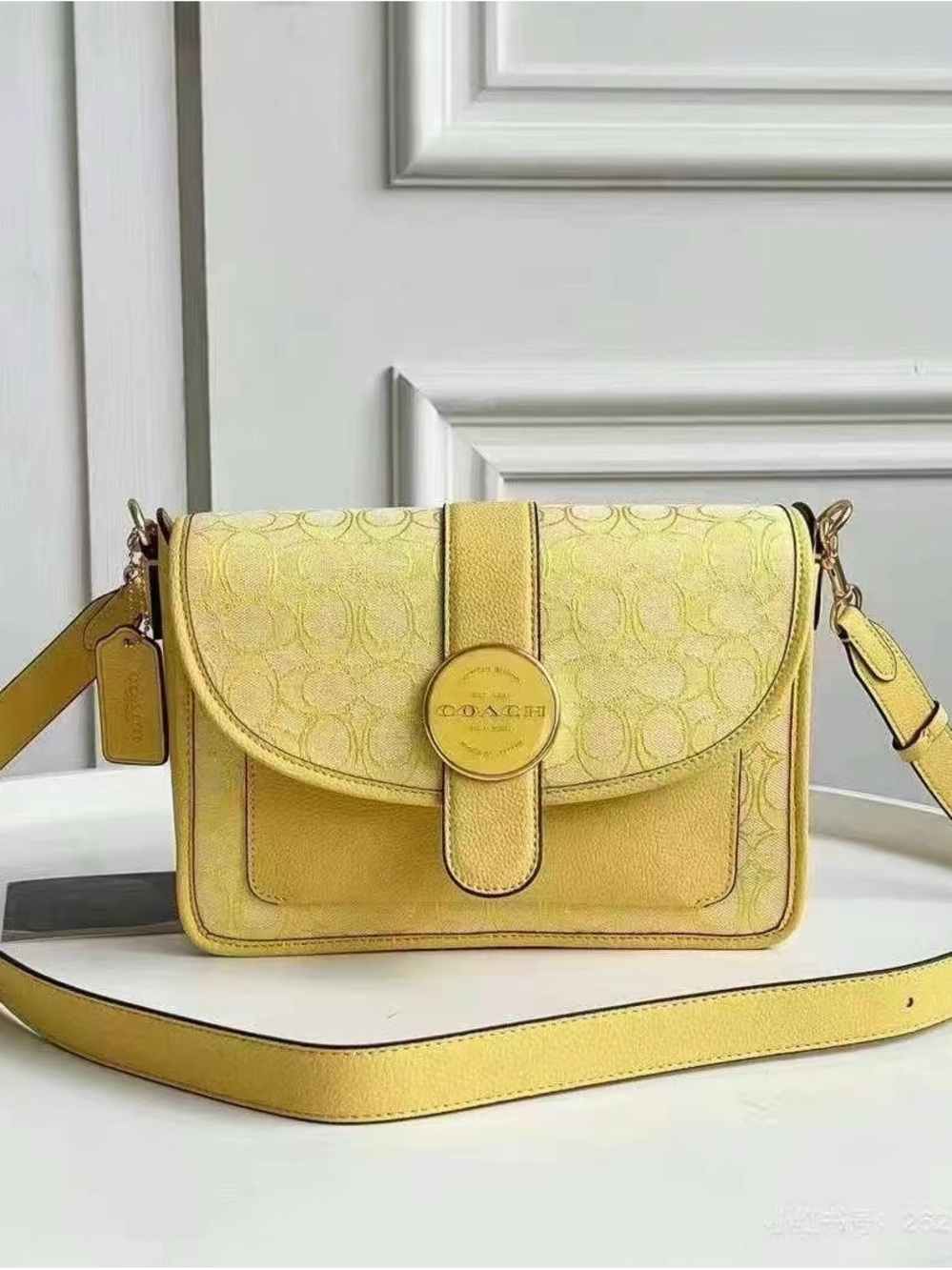 NWT!! Coach Lonnie Crosbody Bag in Signature Jacquard C8307